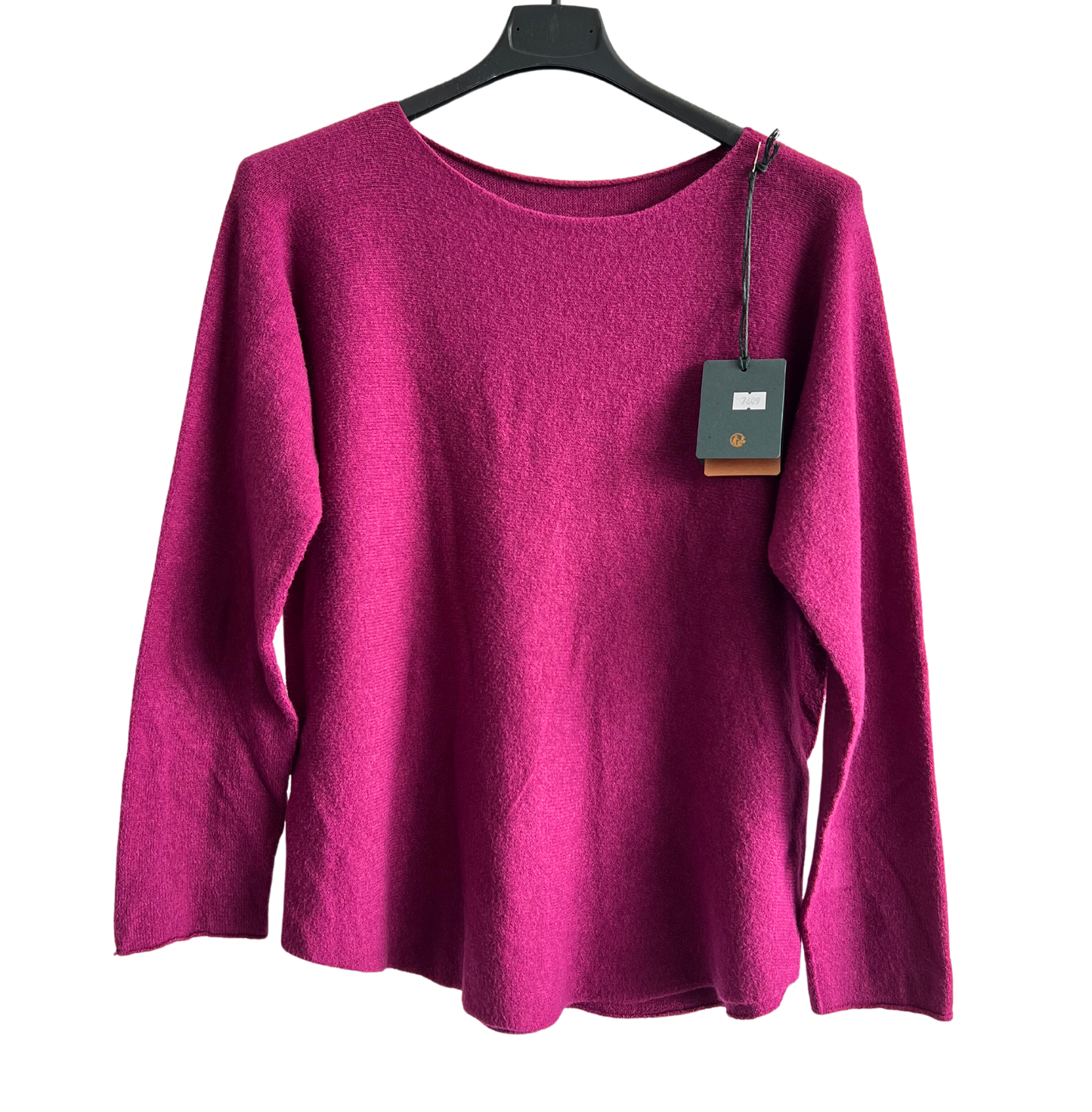 Soft Round Neck Jumper with Curved Hem In Magenta