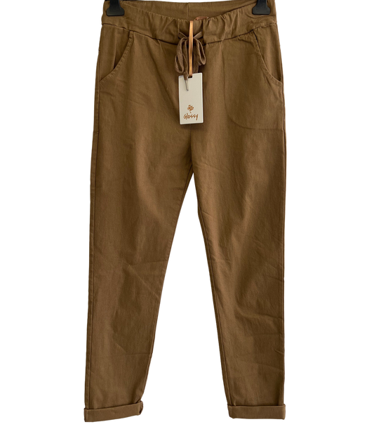 Regular Magic Stretchy Waist Pants In Camel